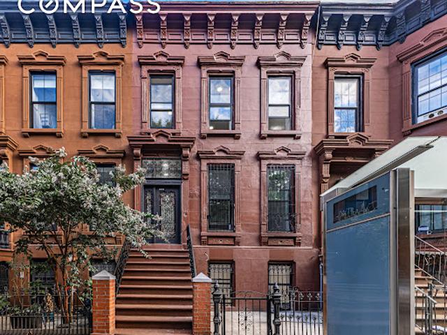 House for sale in Arverne, New York