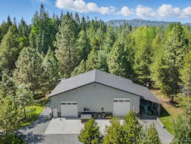 House for sale in Priest River House for sale in Priest River