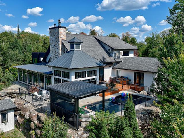 House for sale in Memphrémagog, Quebec