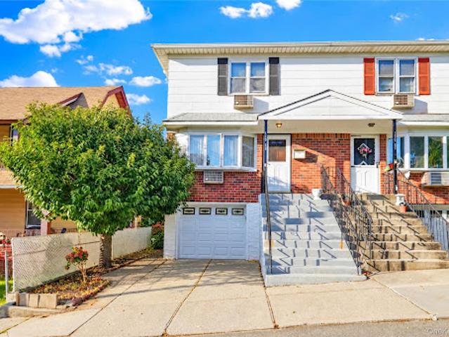 House for sale in Queens County, New York