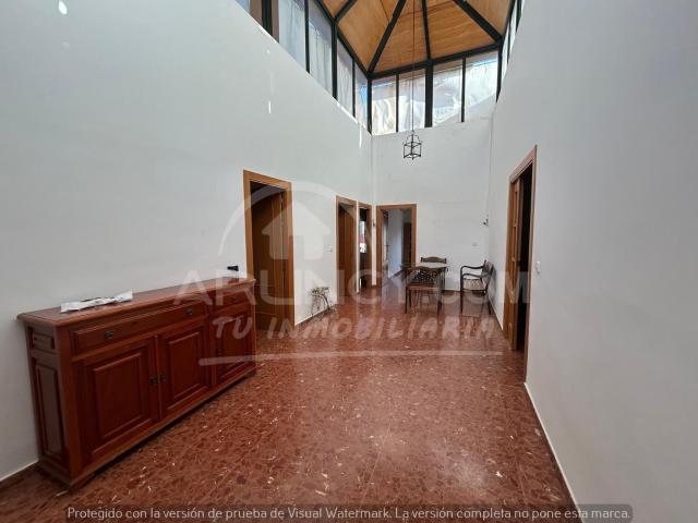 Casa en alquiler en Utrera, Andalucía