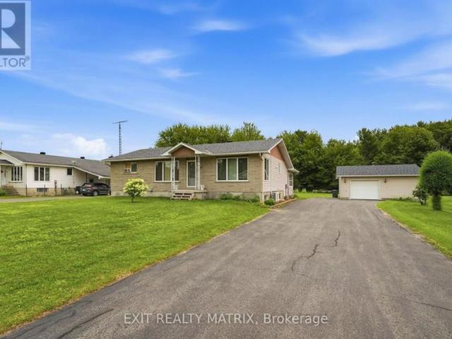House for sale in Alfred And Plantagenet, Ontario