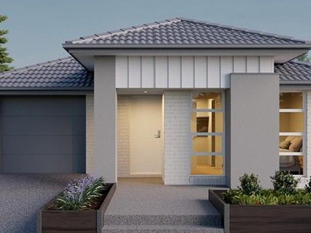 House And Land for sale in Officer