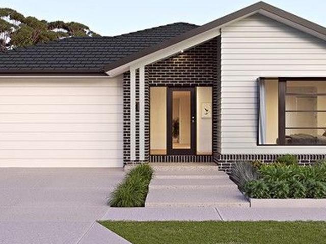 House And Land for sale in Officer