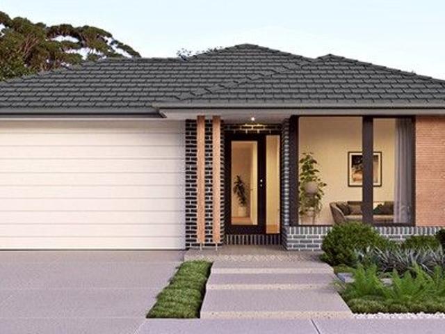 Cottage for sale in Cranbourne West, Victoria