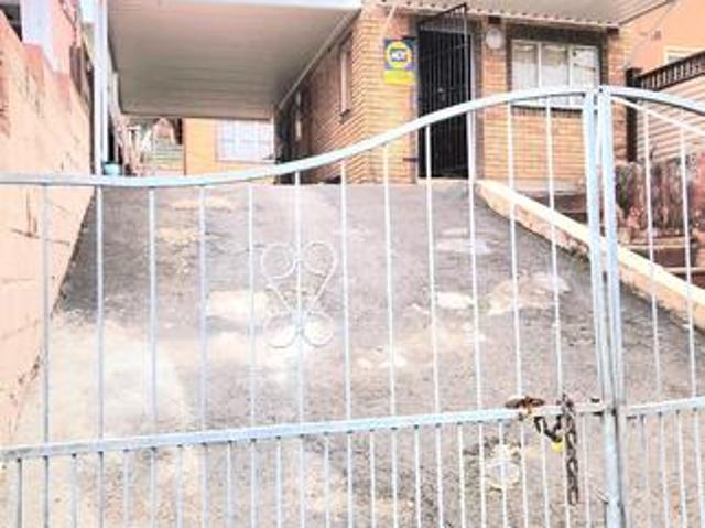 House for rent in Chatsworth, Kwazulu-natal