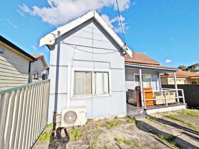House for rent in Guildford, Sydney