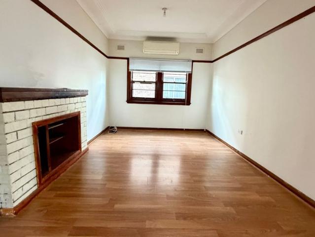 House for rent in Canley Heights, Sydney