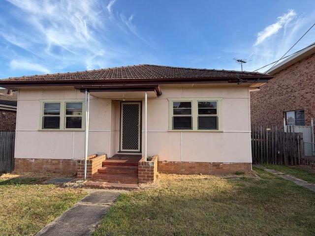 House for rent in Canley Heights, Sydney
