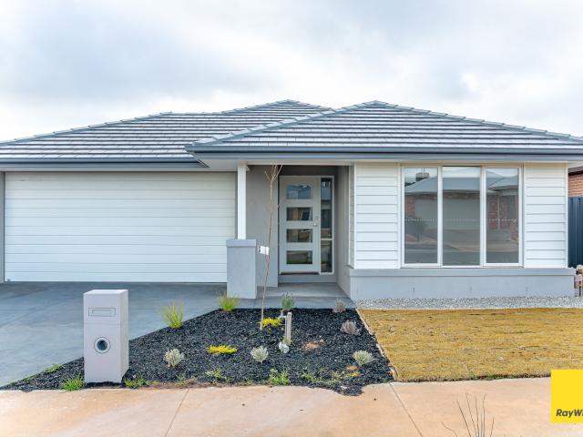 House for rent in Huntly, Victoria