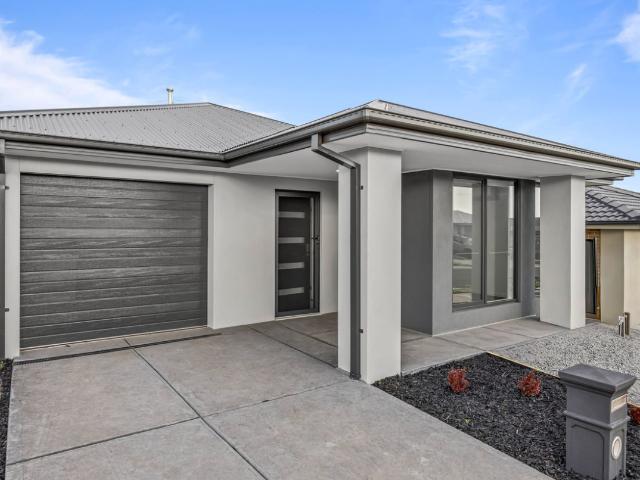 House for rent in Pinegrove, Melbourne