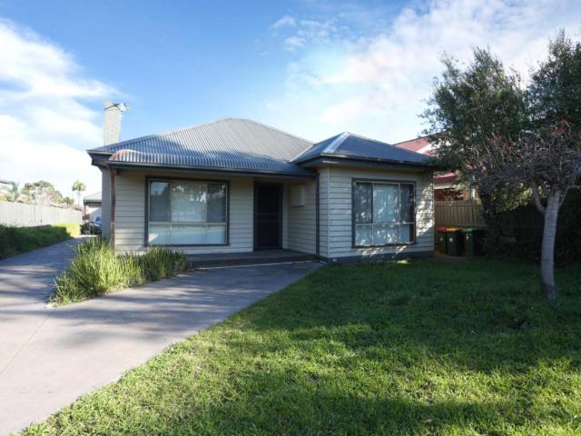 House for rent in Glenroy, Melbourne