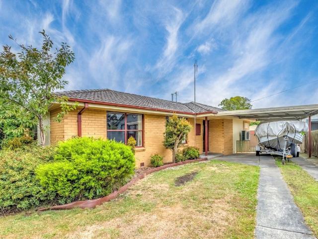 House for rent in Churchill, Victoria