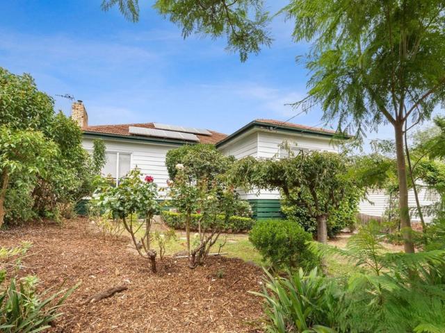 House for rent in Box Hill North, Melbourne