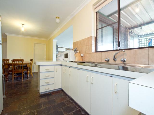House for rent in Forrestfield, Western Australia