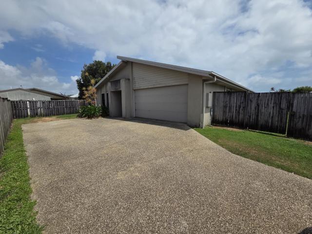 House for rent in Blacks Beach, Mackay