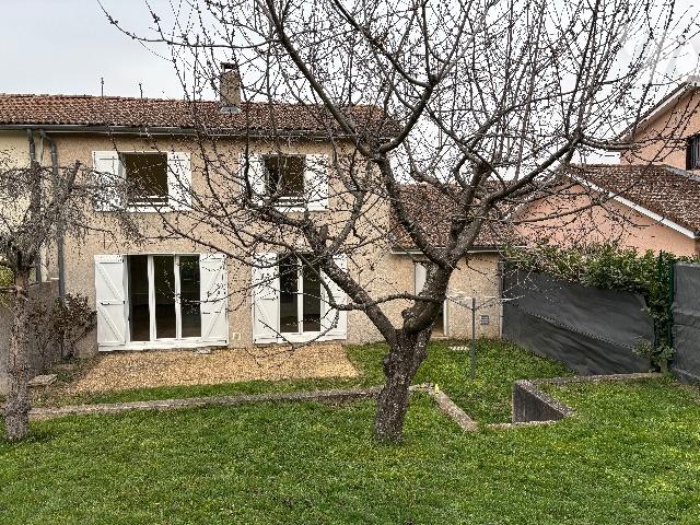 Maison location à Chez Paret, Véranne