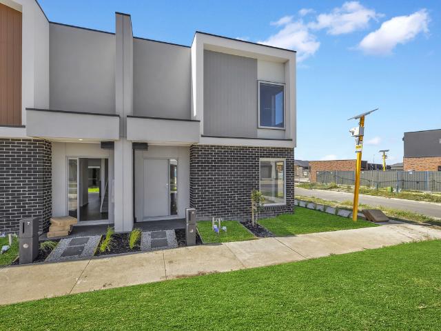 House for rent in Evergreen Estate, Melbourne