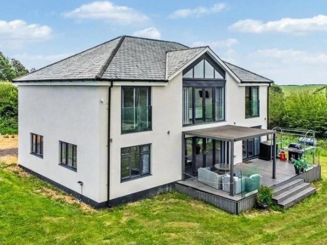 House for rent in St Mellion, Cornwall