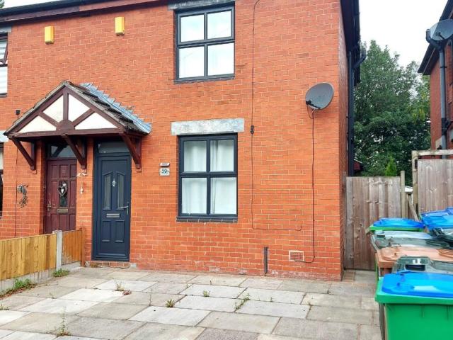 House for rent in Burnedge, Greater Manchester