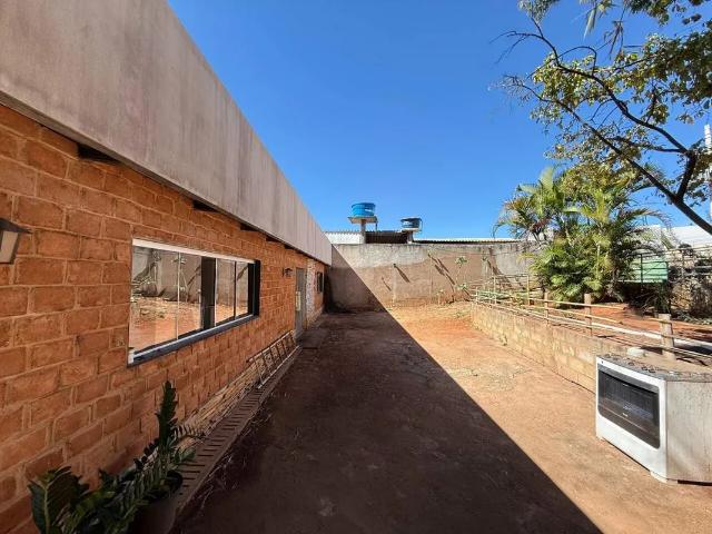 Casa aluguel em Vila Areal, Arniqueira