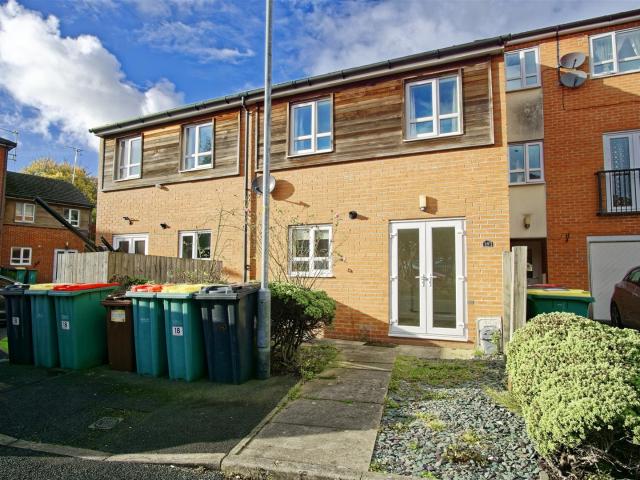 House for rent in Ingol, Preston
