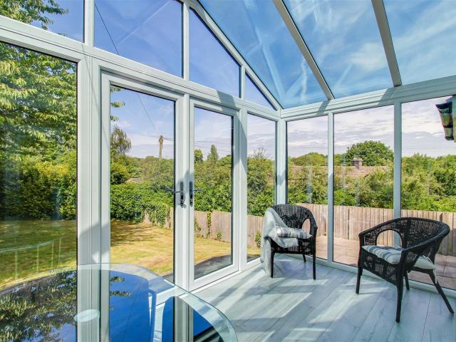 House for rent in Newmillerdam, Wakefield