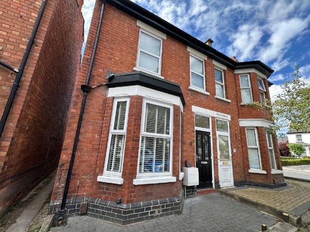 House for rent in Alstone, Golden Valley