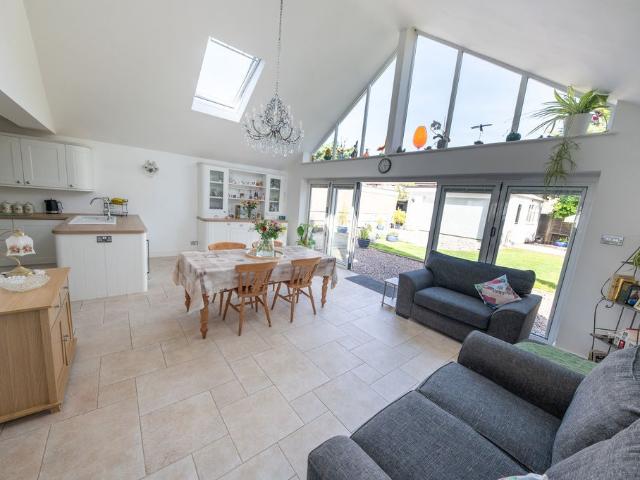 House for rent in Wecock, Spring Vale