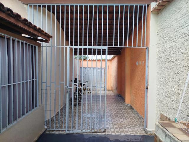 Casa aluguel em Região Geográfica Imediata de Goiânia, Goiânia