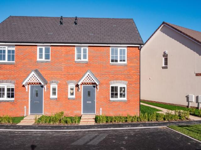 House for rent in Burnedge, Greater Manchester