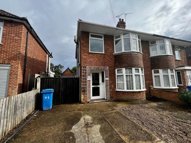 House for rent in Castle Hill, Key Street