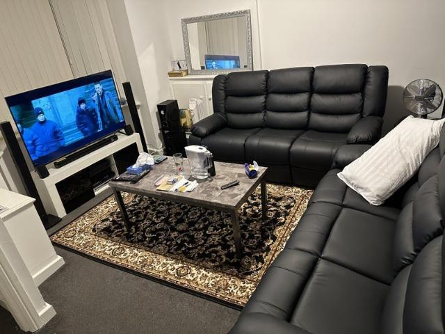 Room for rent in Hathershaw, Pendock