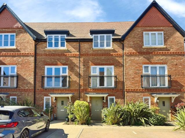 House for rent in Daws Hill, Cressex