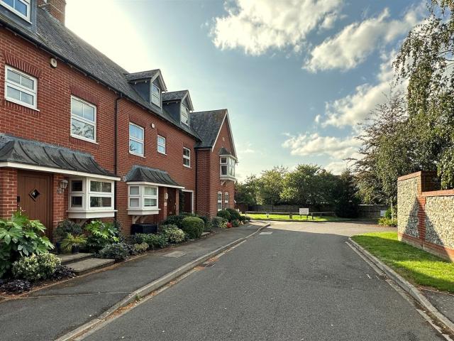 House for rent in Apuldram, Littlecote