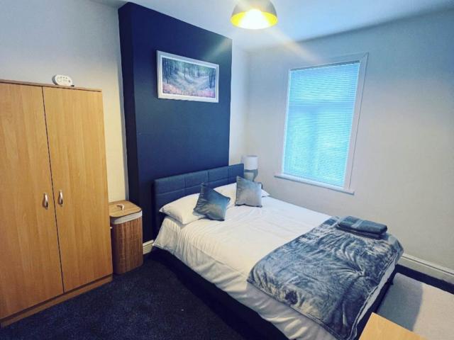 House for rent in Brownlow Fold, Lee Bank