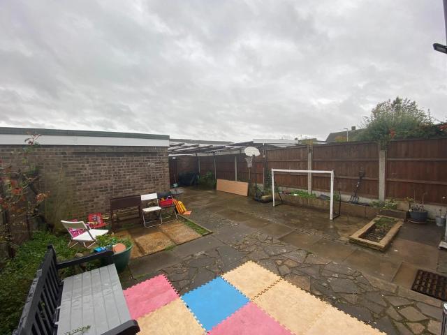 House for rent in Kingsbrook, Bedford