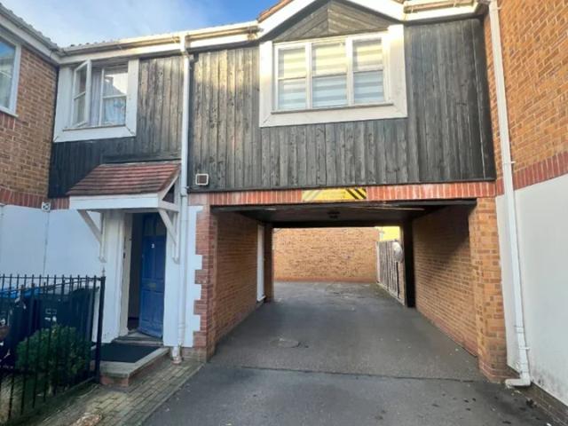 House for rent in Enfield Island Village, Greater London