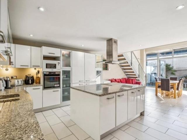 House for rent in Clapham Junction, Greater London