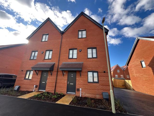 House for rent in Curbridge, Winchester
