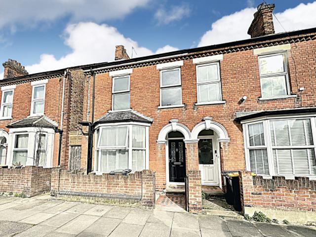 House for rent in Cauldwell, Bedford