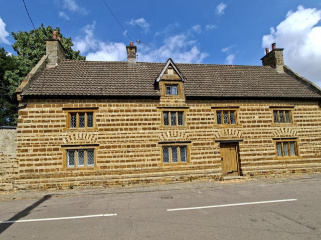 House for rent in Little Houghton