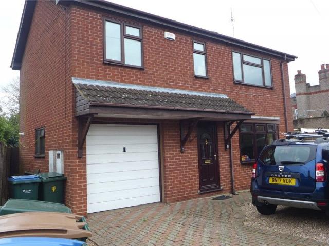 House for rent in Mount Nod, West Midlands