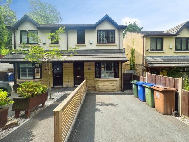 House for rent in Newbold, Burnedge