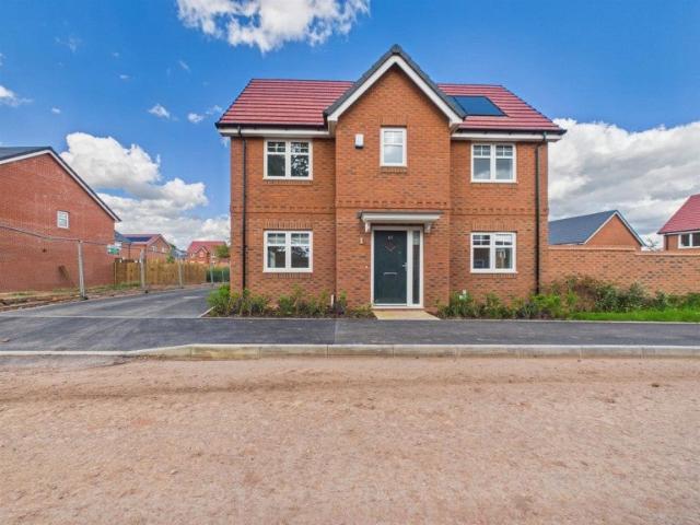 House for rent in Keresley Green, Keresley