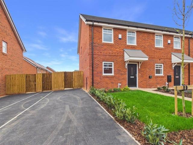 House for rent in Keresley Green, Keresley
