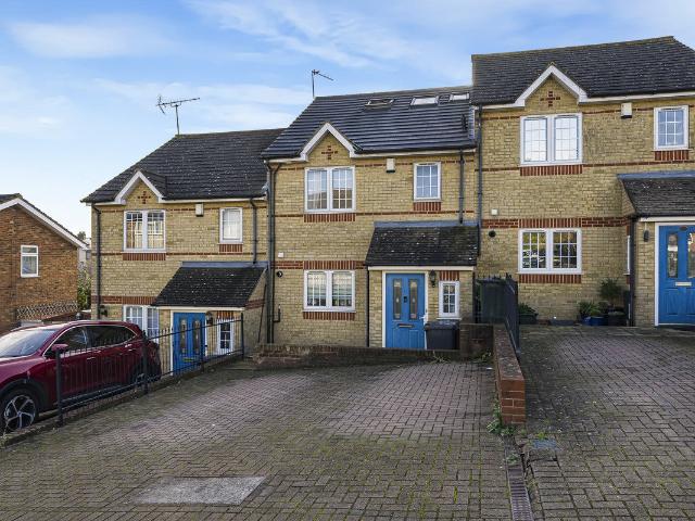 House for rent in Stone, Monks Orchard
