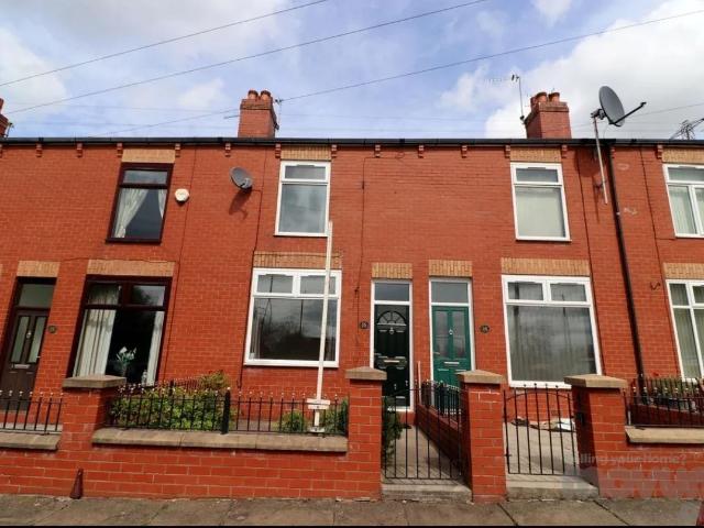 House for rent in Bradshaw, Lee Bank