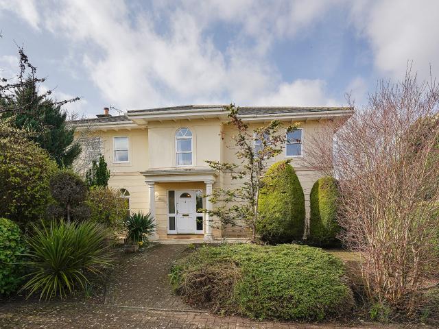 Flat for rent in Golden Valley, Gloucestershire