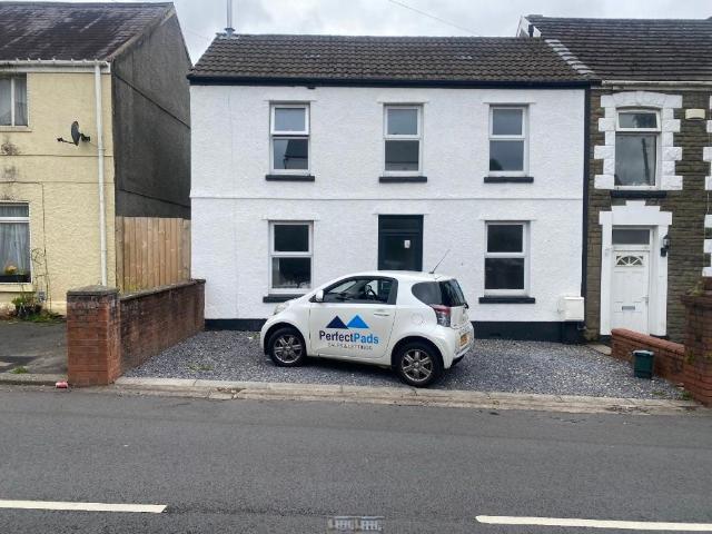 House for rent in Birchgrove, Glais
